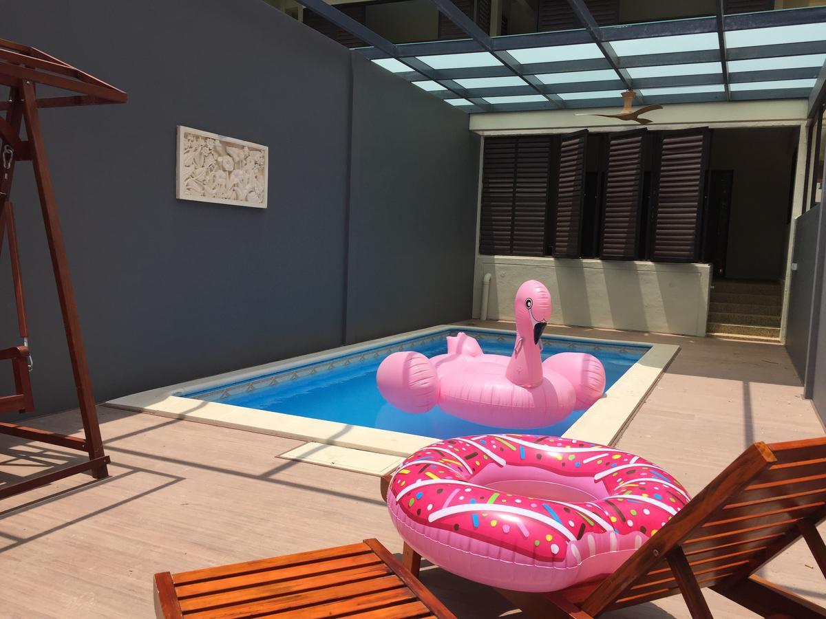 Sand & Sandals Desaru Beach Resort & Spa Eksteriør billede A pool float