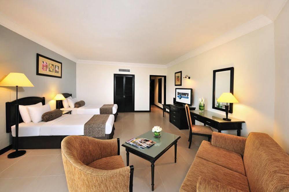 Sand & Sandals Desaru Beach Resort & Spa Værelse billede Deluxe Room